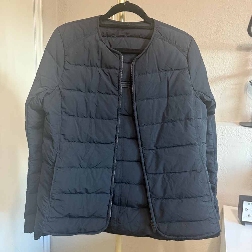 Lululemon Black Goose Down Jacket Size 6 - Picture 2 of 12